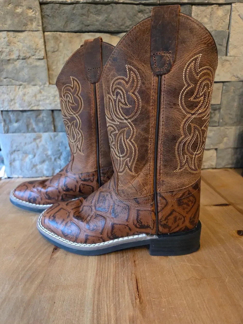 Cody James Boys Duke Pirarucu Print Western Boots - Size 12 NWOT